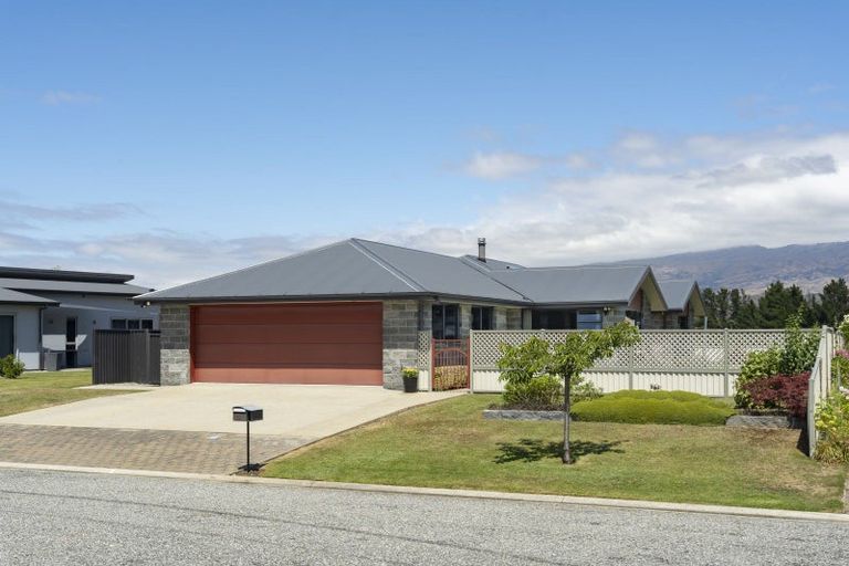 Photo of property in 24 Chandler Crescent, Clyde, 9330