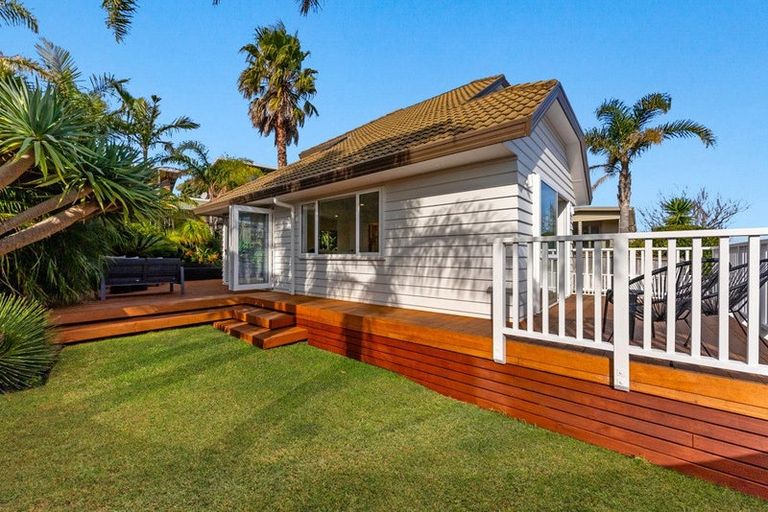 Photo of property in 2/3a Richards Avenue, Forrest Hill, Auckland, 0620