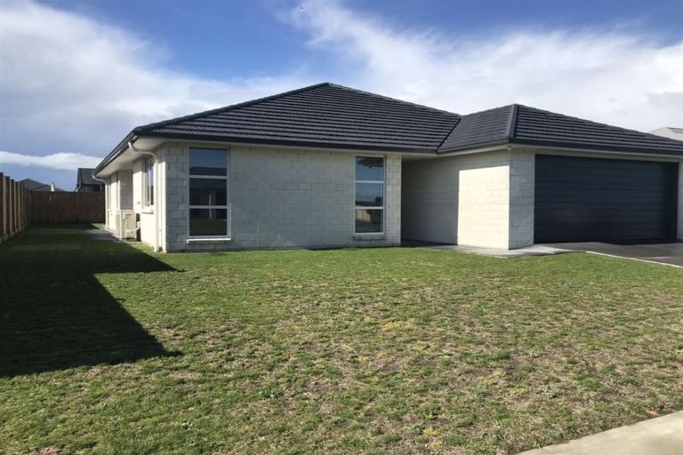 Photo of property in 37 Piata Street, Papamoa Beach, Papamoa, 3118