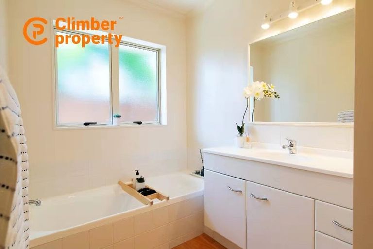 Photo of property in 6 Blairgowrie Place, Rototuna North, Hamilton, 3210