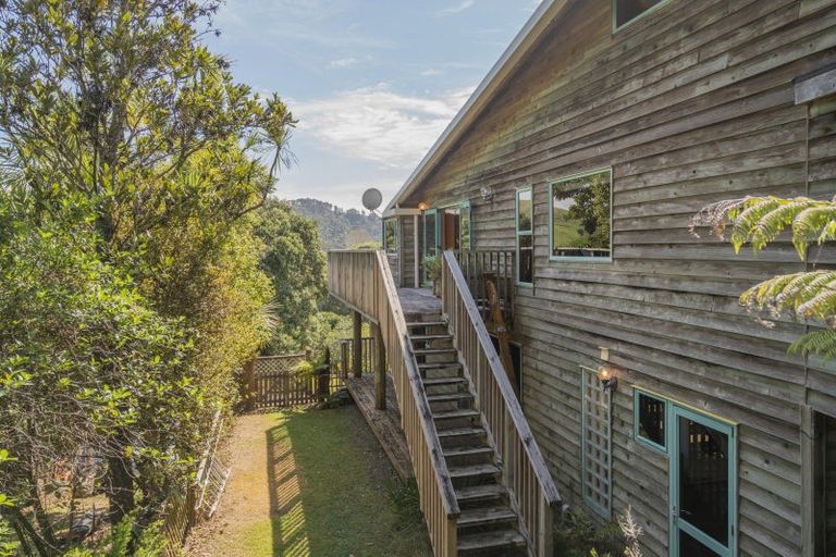 Photo of property in 35 Whiritoa Beach Road, Whiritoa, Whangamata, 3691