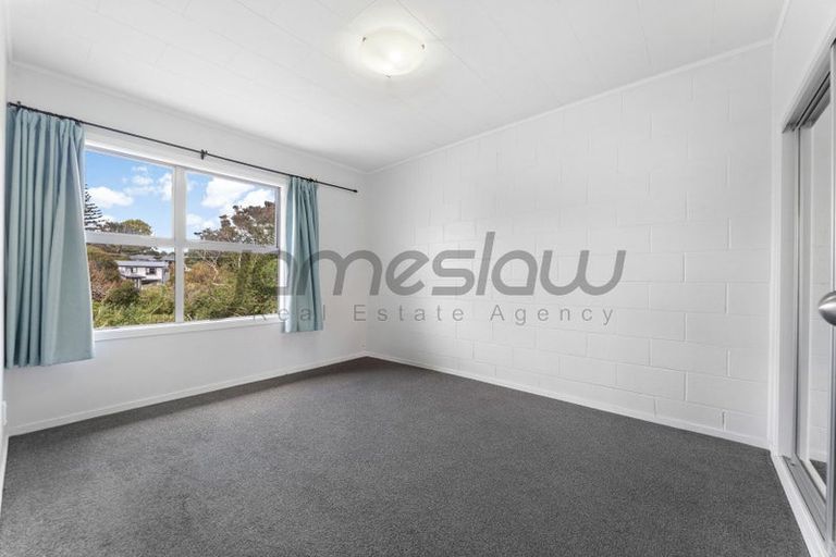 Photo of property in 44 Chippendale Crescent, Birkdale, Auckland, 0626