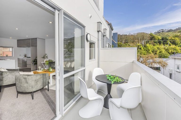 Photo of property in 12u1 Agra Crescent, Khandallah, Wellington, 6035