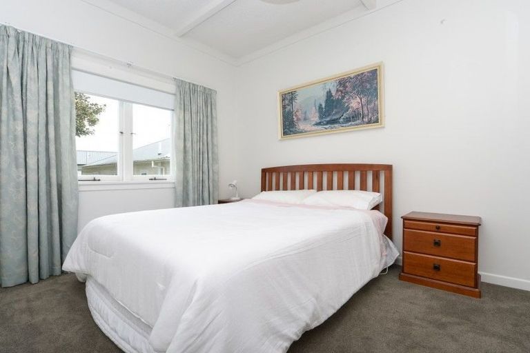 Photo of property in 55 Lake Crescent, Hamilton Lake, Hamilton, 3204