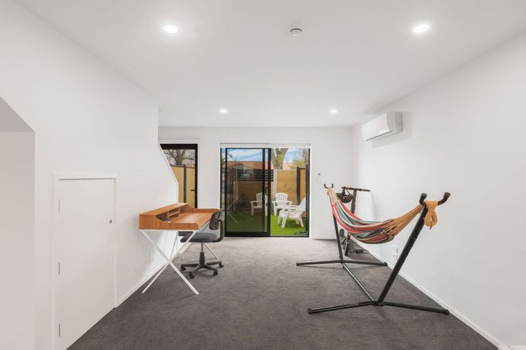 Photo of property in 3/2 Taramea Place, Addington, Christchurch, 8024