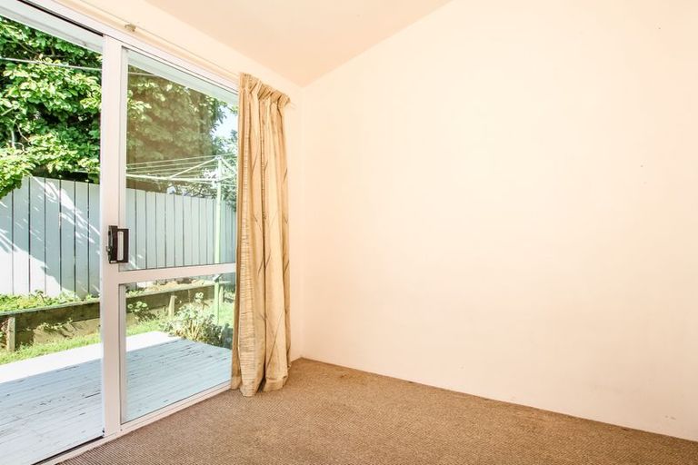 Photo of property in 15 Adriatic Avenue, Henderson, Auckland, 0612