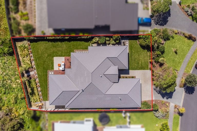 Photo of property in 11 Taranui Way, Paraparaumu Beach, Paraparaumu, 5032