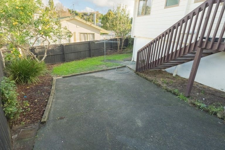 Photo of property in 25 Loughanure Place, Massey, Auckland, 0614