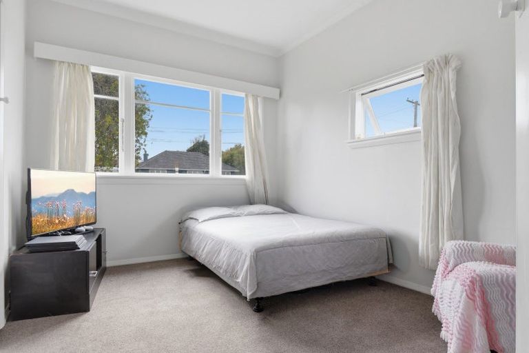 Photo of property in 11 Nikau Street, Tawhero, Whanganui, 4501