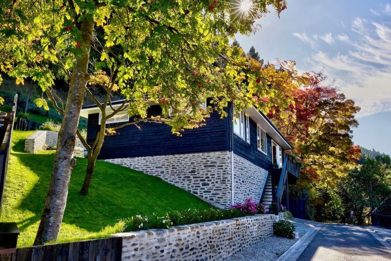 Photo of property in 54 Huff Street, Queenstown, 9300