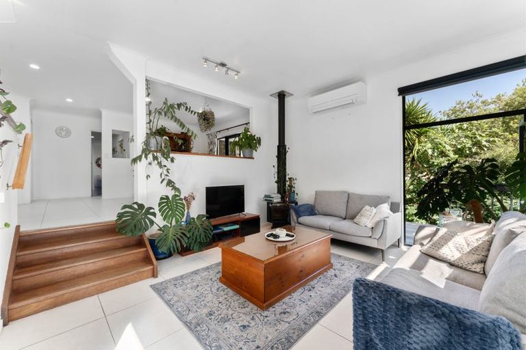 Photo of property in 12b Kimberly Grove, Greenhithe, Auckland, 0632