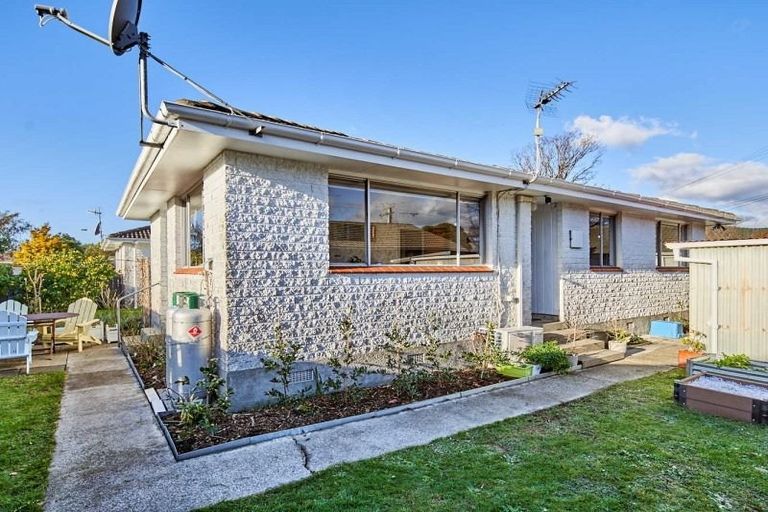 Photo of property in 1/24 Merton Street, Trentham, Upper Hutt, 5018