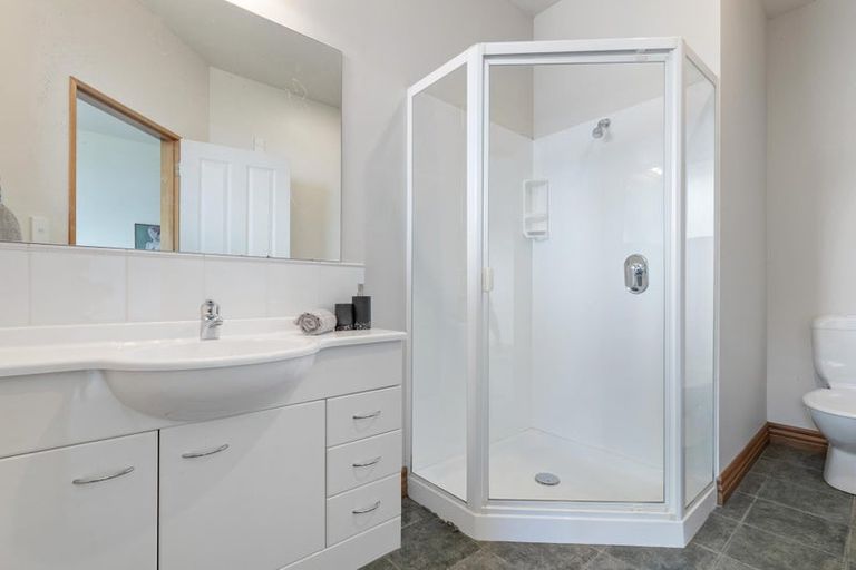 Photo of property in 5a London Lane, Queenstown, 9300