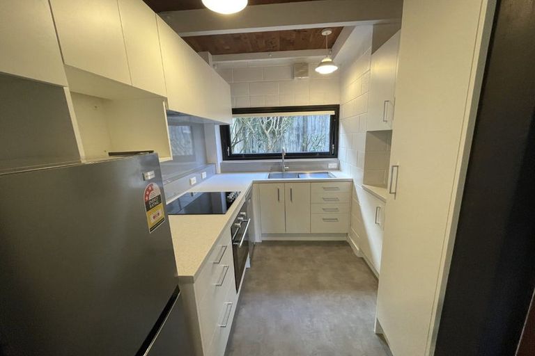 Photo of property in 23/10 Pitarua Street, Thorndon, Wellington, 6011