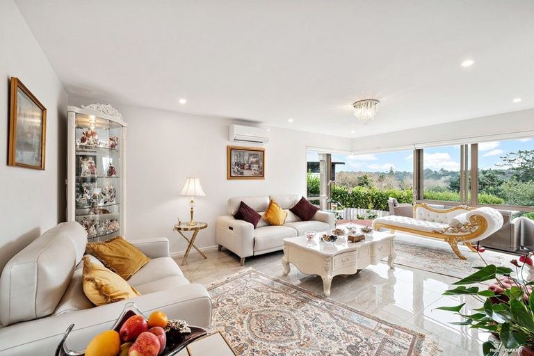 Photo of property in 17 Meteor Place, Schnapper Rock, Auckland, 0632