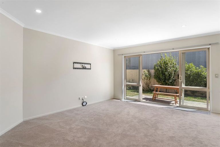 Photo of property in 3 Reeves Road, Rangiora, 7400