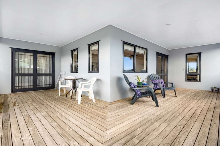 Photo of property in 89 Elsie Drive, Waiuku, 2123