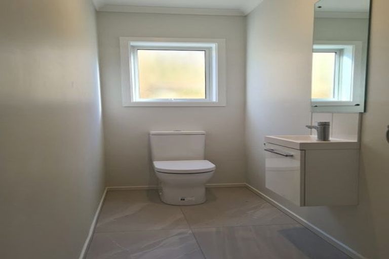 Photo of property in 47 Stockport Grove, Churton Park, Wellington, 6037