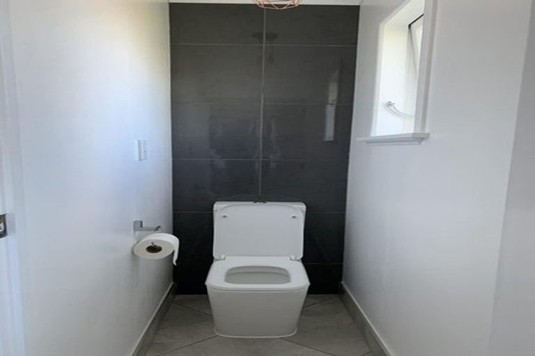 Photo of property in 10 Lloyd Avenue, Papatoetoe, Auckland, 2025