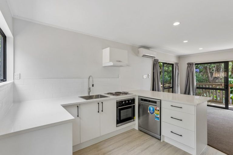 Photo of property in 17 Keegan Drive, Massey, Auckland, 0614