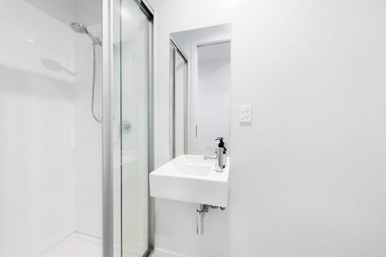 Photo of property in Frank Sargeson Apts, 302/80 Anzac Street, Takapuna, Auckland, 0622