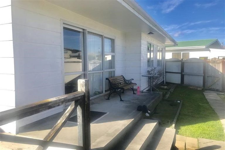 Photo of property in 28 Leicester Street, Stoke, Nelson, 7011