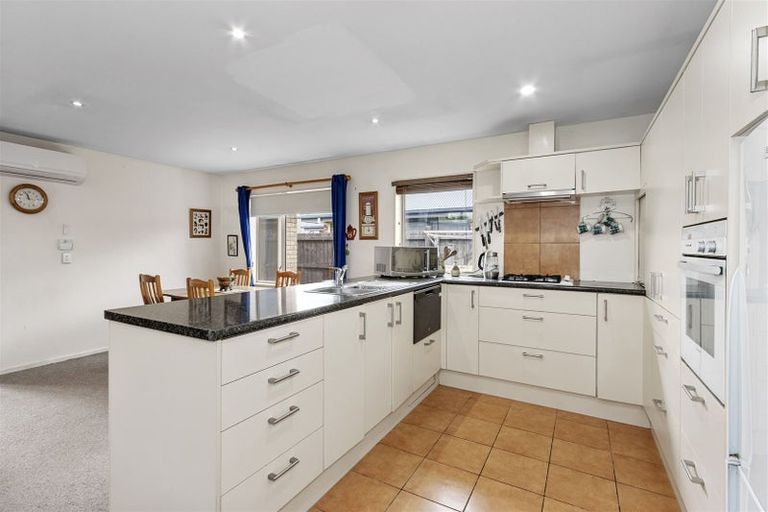 Photo of property in 22a Macaulay Street, Addington, Christchurch, 8024