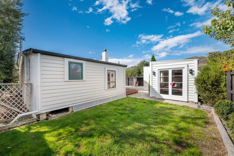 Photo of property in 48 Ray Street, Cromwell, 9310