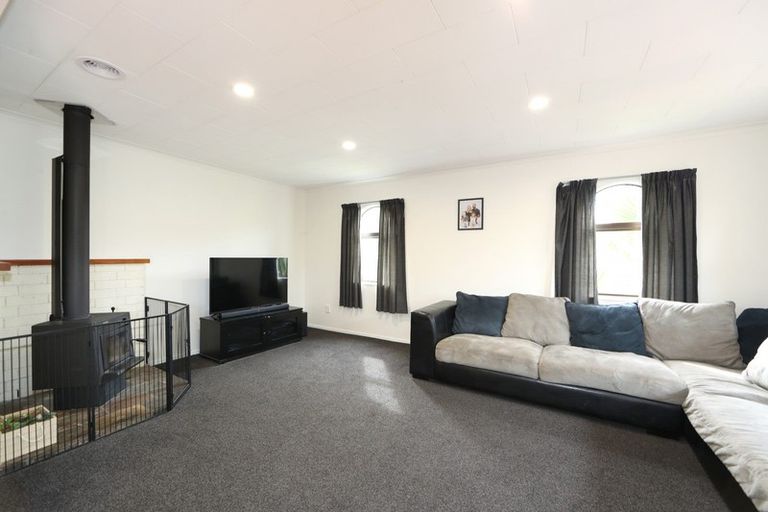 Photo of property in 17 Churchill Drive, Taradale, Napier, 4112