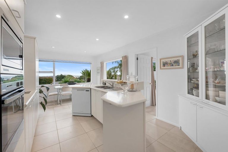 Photo of property in 3 Copperfield Terrace, Mellons Bay, Auckland, 2014