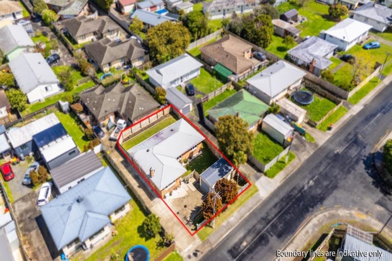 Photo of property in 33 Rollerson Street, Papakura, 2110
