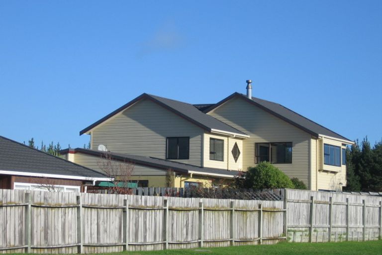 Photo of property in 48 Martin Road, Paraparaumu Beach, Paraparaumu, 5032