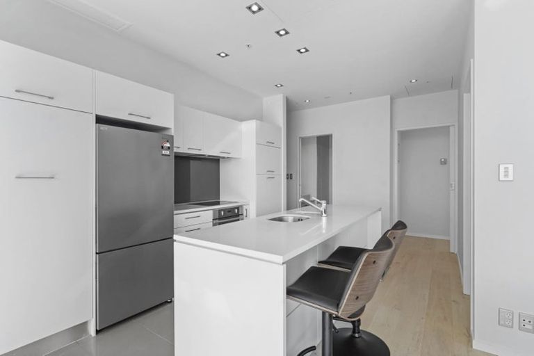 Photo of property in Sentinel Apartments, 601/3 Northcroft Street, Takapuna, Auckland, 0622