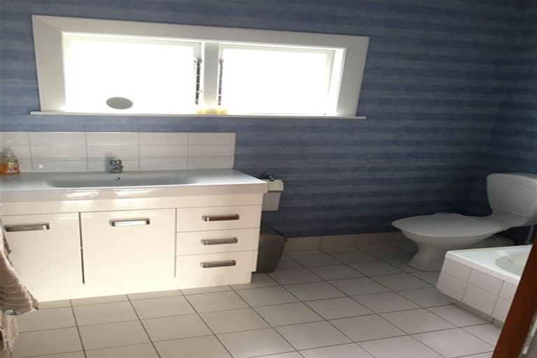 Photo of property in 10 Albert Terrace, Saint Martins, Christchurch, 8022