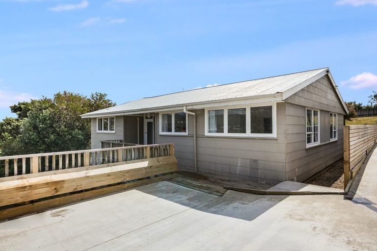 Photo of property in 25a Chaffey Crescent, Titahi Bay, Porirua, 5022