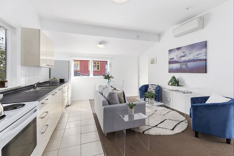 Photo of property in 67 Holloway Road, Aro Valley, Wellington, 6021