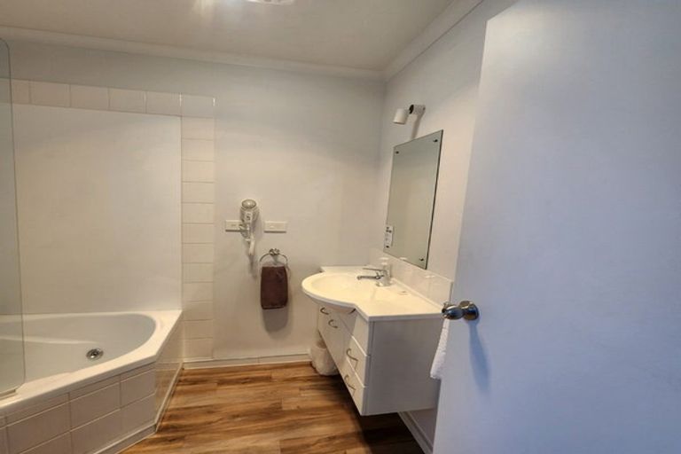 Photo of property in 12a-c Camden Street, Turnbull Thomson Park, Invercargill, 9810