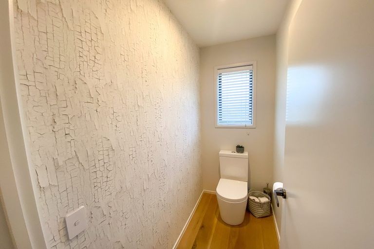Photo of property in 48 Stratford Drive, Mount Pisa, Cromwell, 9383