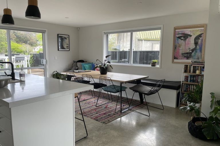 Photo of property in 9 Passchendaele Grove, Trentham, Upper Hutt, 5018