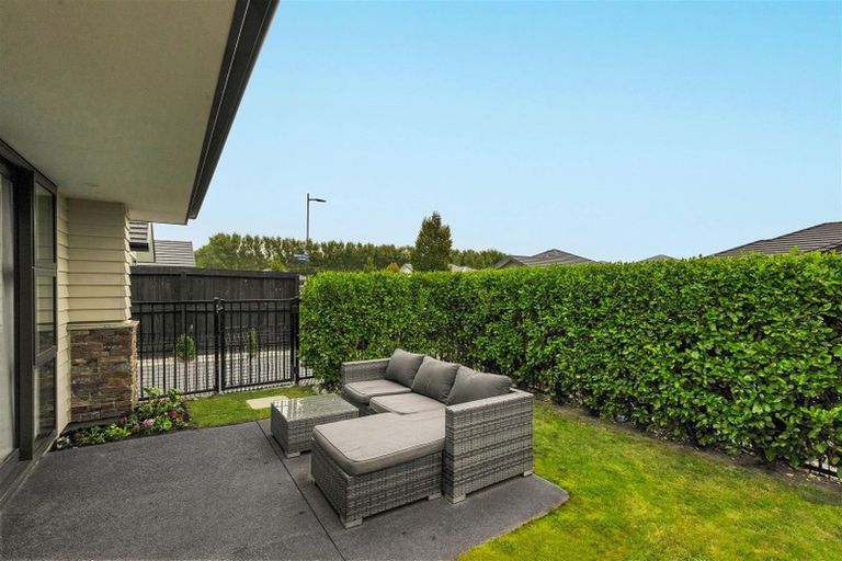 Photo of property in 37 Packard Crescent, Halswell, Christchurch, 8025