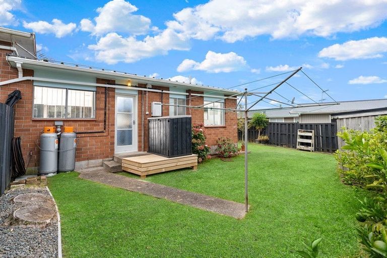 Photo of property in 4/83 Birkdale Road, Birkdale, Auckland, 0626