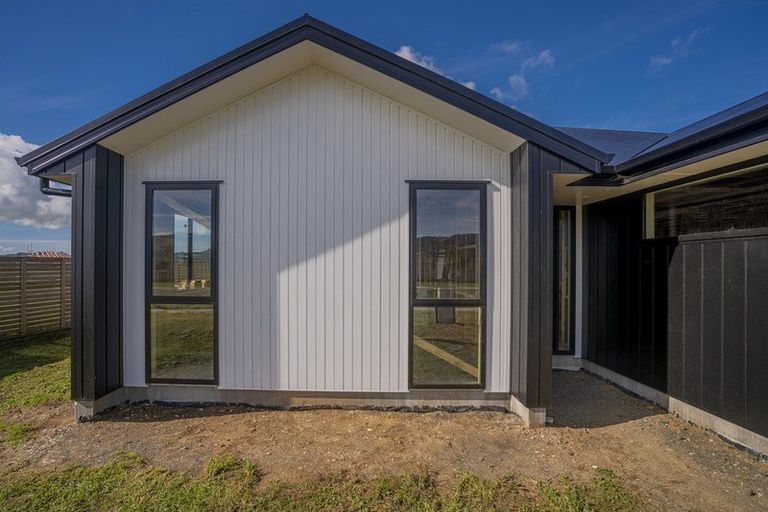 Photo of property in 267 Kupe Drive, Whitianga, 3510