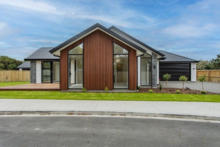 Photo of property in 1 Gulati Lane, Mairehau, 8052