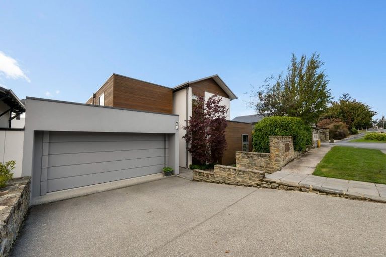 Photo of property in 76 Aubrey Road, Wanaka, 9305