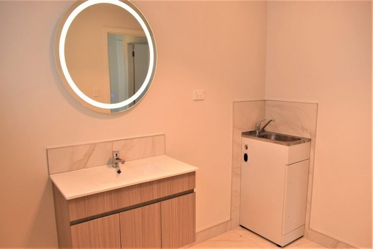 Photo of property in 2 Kaaka Street, Cambridge, 3434