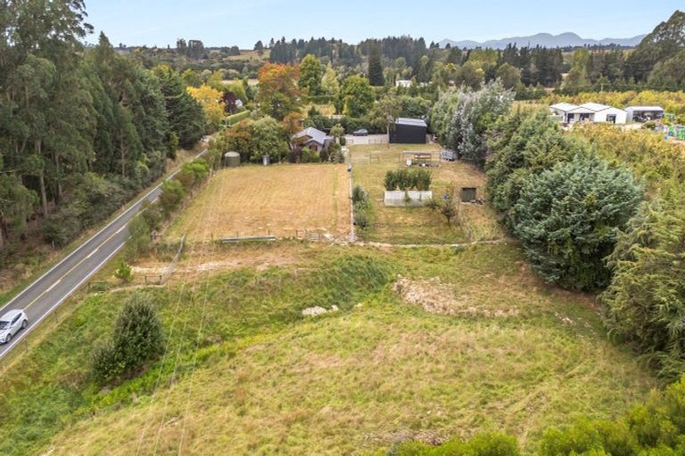 Photo of property in 103 Neudorf Road, Upper Moutere, 7175