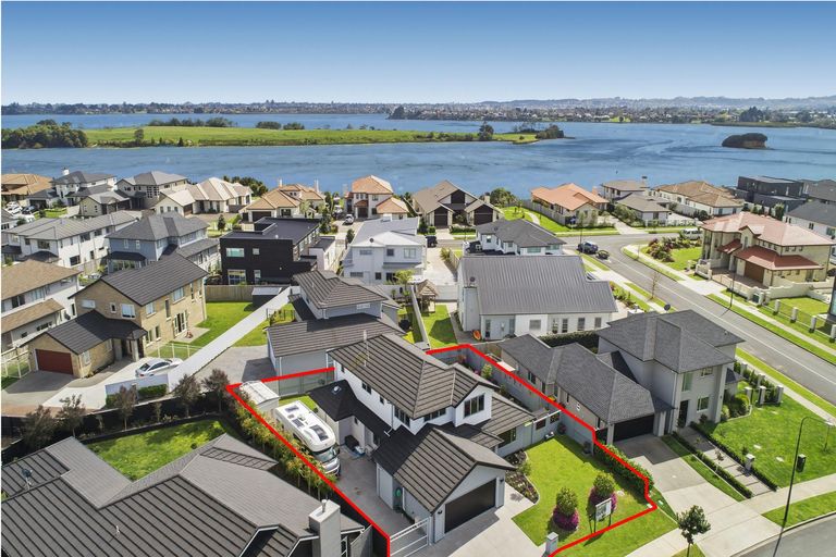 Photo of property in 309 Harbourside Drive, Karaka, Papakura, 2113