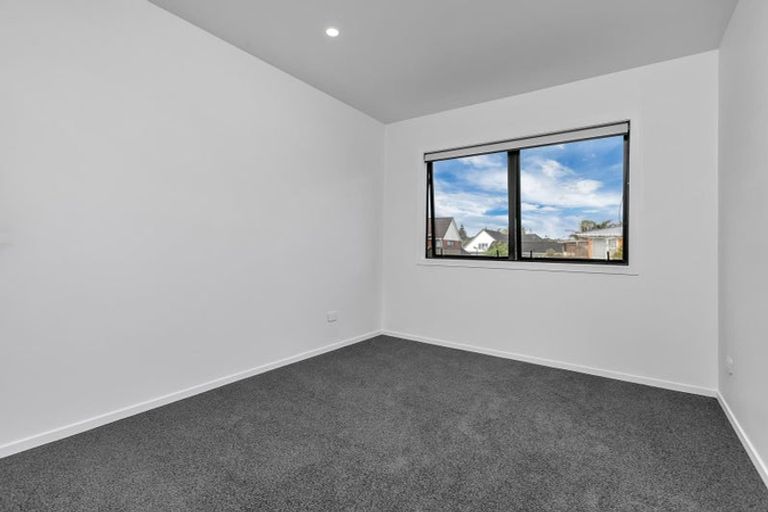 Photo of property in 7/19 Milton Road, Orewa, 0931