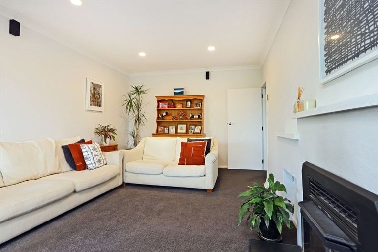 Photo of property in 21 Rakau Street, Havelock North, 4130