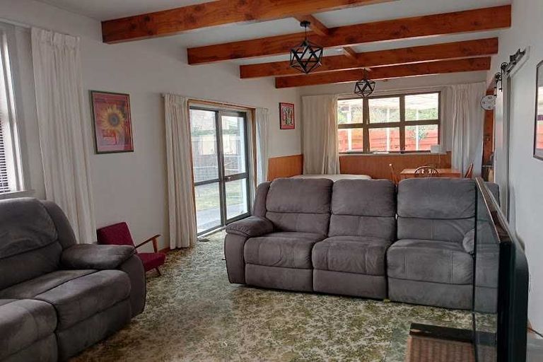 Photo of property in 65 Punga Street, Tangimoana, 4822